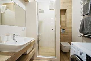 Апартаменты Grand Apartments - Neptun Park. Гданьск Apartment -  Wypoczynkowa 34A-6